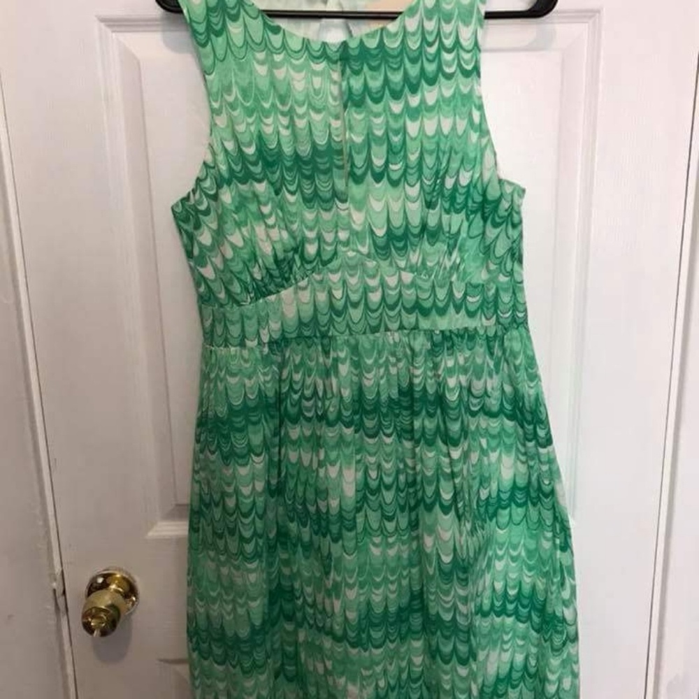 Modcloth green wave print dress L